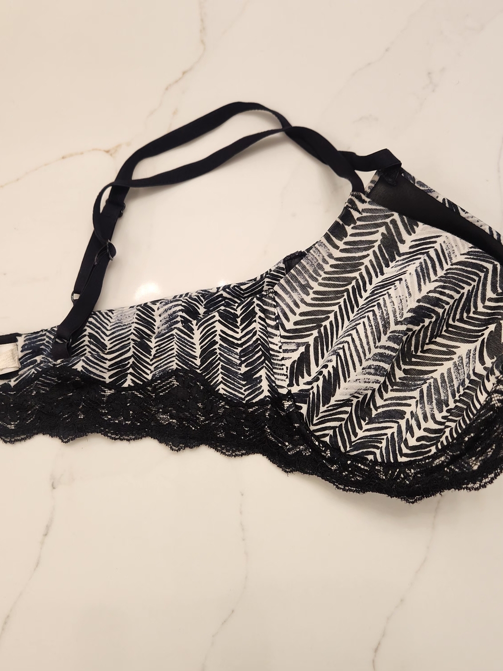 Lace Trim Black & White Printed Bra